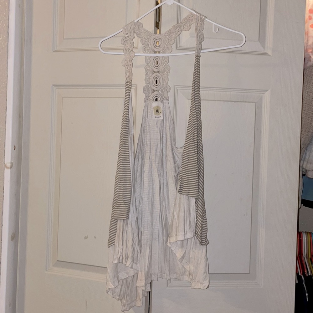 Cover up tan & beige stripes with crotchet detail